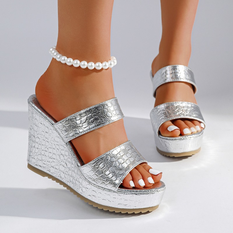 Street Fashion Luxury - Altın Timsah Desenli Dolgu Topuklu Terlikler