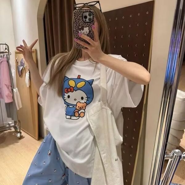 Kısa Kollu Hello Kitty Baskılı - Street Fashion Designers incelemesi ve fiyatı