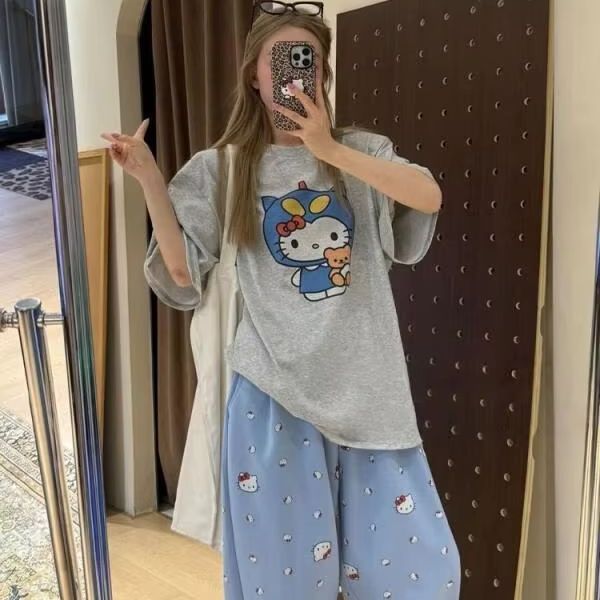 Kısa Kollu Hello Kitty Baskılı - Street Fashion Designers incelemesi ve fiyatı